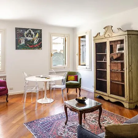 Elegance Fenice Theatre E Private Terrace Apartman *