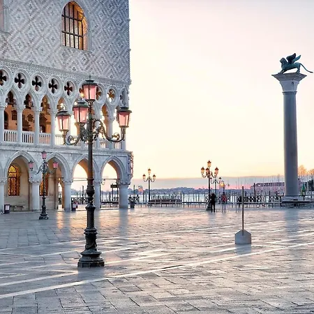 Elegance Fenice Theatre E Private Terrace Apartman Velence