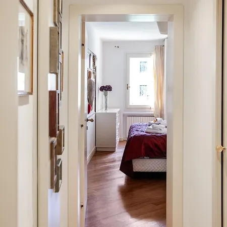 Elegance Fenice Theatre E Private Terrace Apartman *
